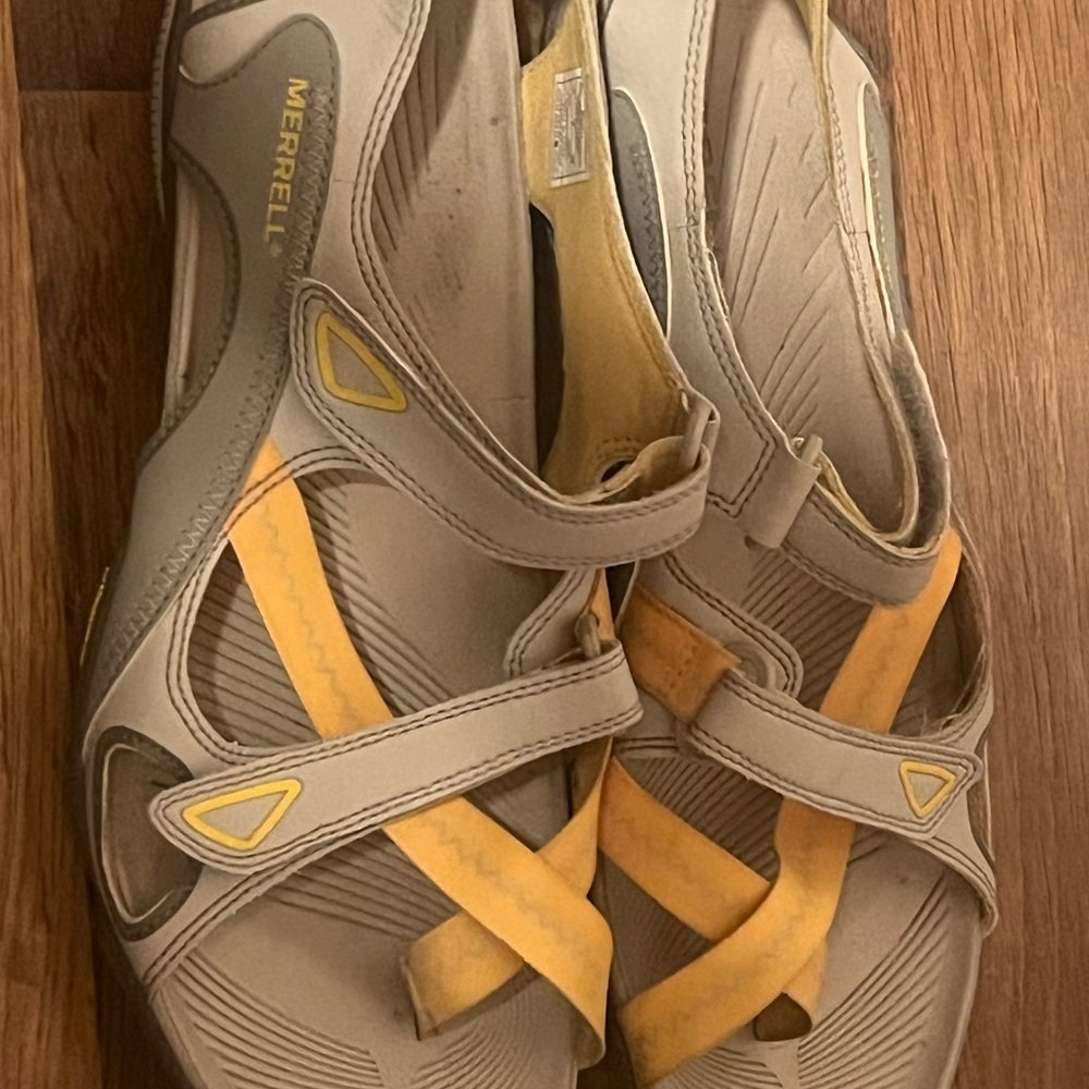 Merrell Sandals

• athletic 
• performance wear
• running walking hiking - Picture 2 of 3